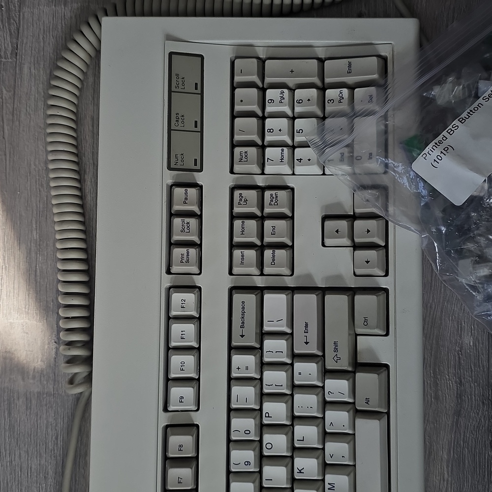 IBM Model M Buckling Spring Mechanical Keyboard - Picture 3 of 5